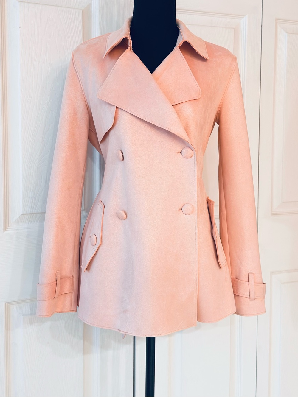 FOREVER 21 ~ Women’s blush pink double-breasted cruelty-free suede jacket size S